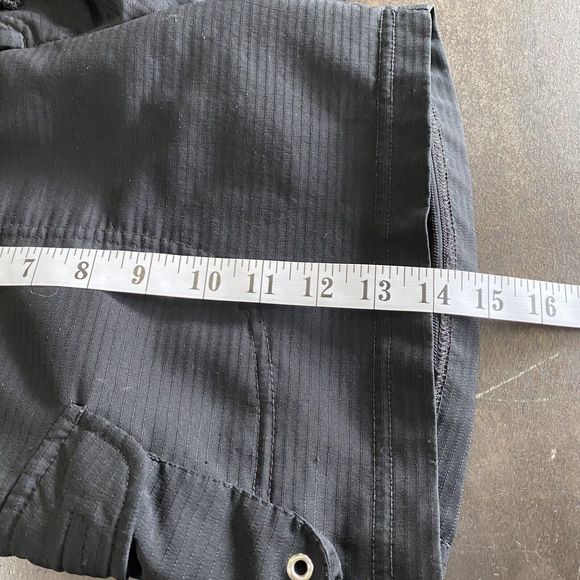 Nike Sphere Shorts Women's Size Small Black Quick Dry Pockets - Picture 8 of 10